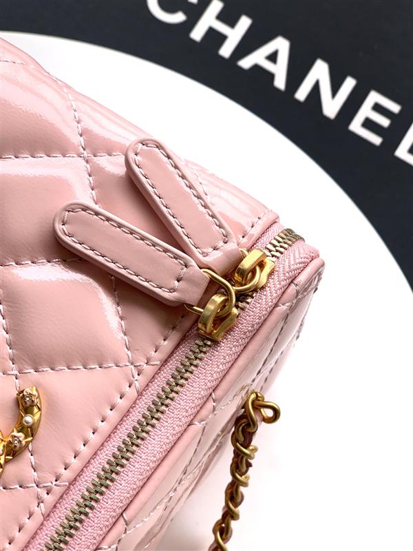 2026127215528773 580